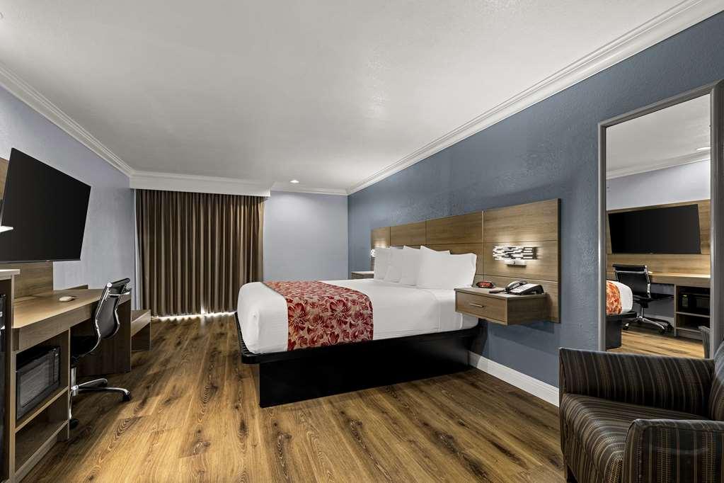 Hotel Western Moreno & Moreno Valley